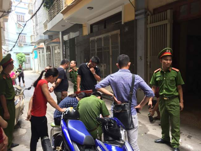 Cháy nhà, xe chữa cháy loay hoay di chuyển vì ngõ nhỏ, dây điện ảnh 3